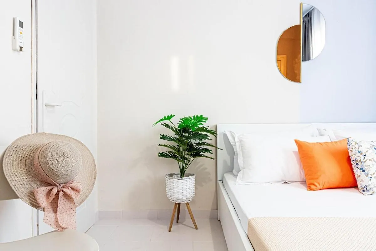Apartamento Himara City 42 - Central & Beach Access